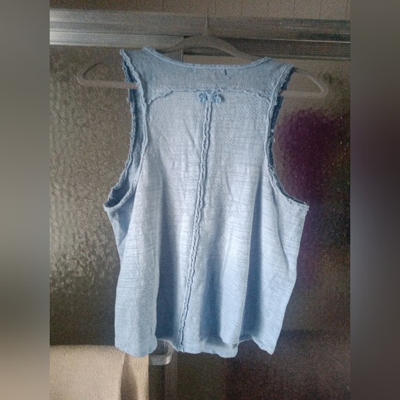 We The Free By Free People Light Blue Distressed Tank Top Casual Shirt - Picture 2 of 3